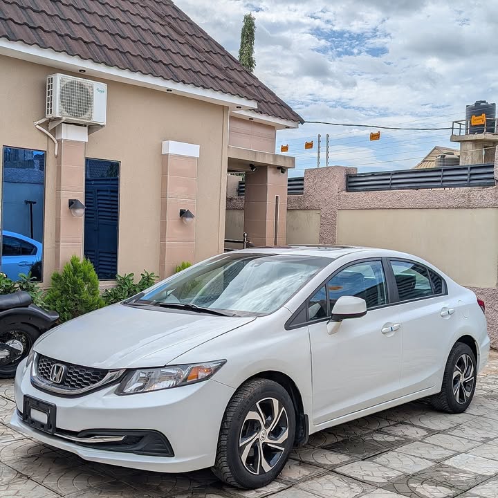 r9_cars__-20251222-0001