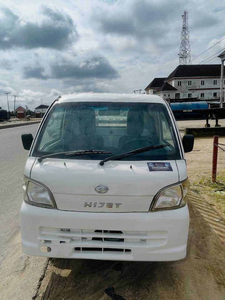 xploreautos-20260417-0008