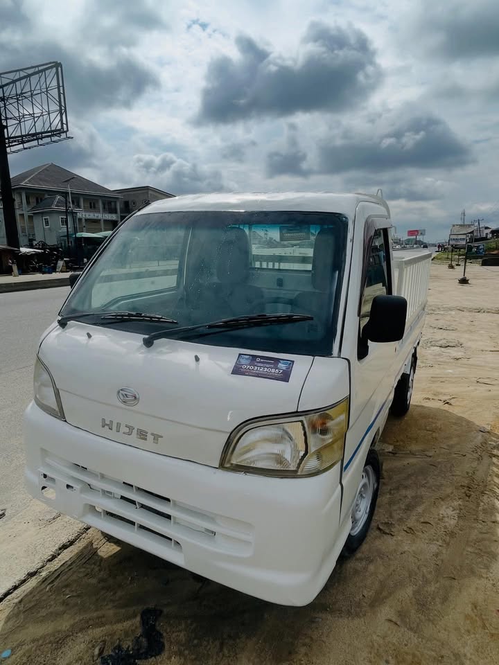 xploreautos-20260417-0009